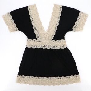 Studio Y - Lace Trim Top (don’t purchase !!!! Not selling. I am looking for it)